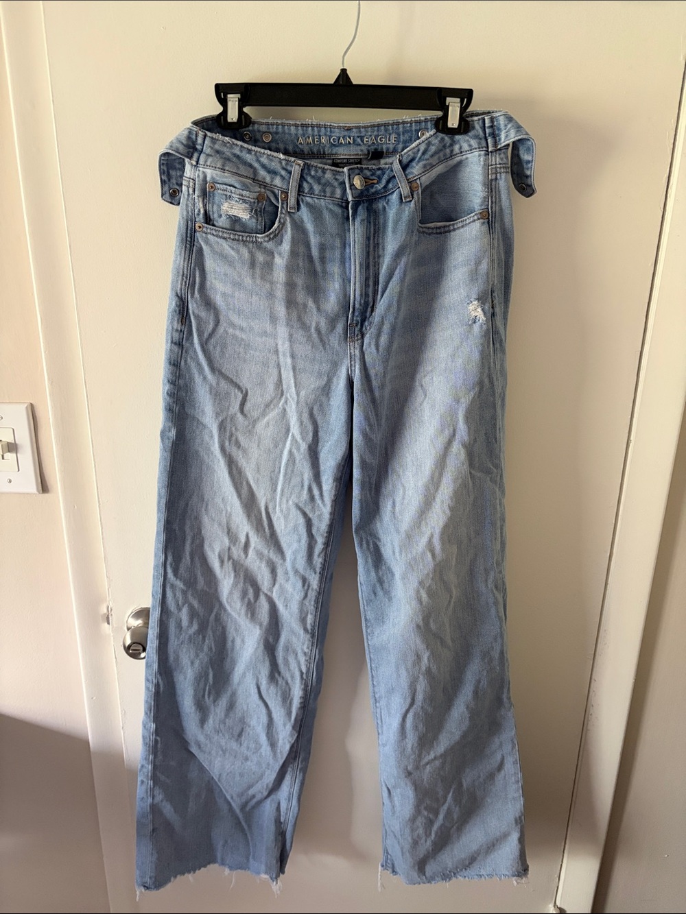 American eagle light wash cinch waist jean
